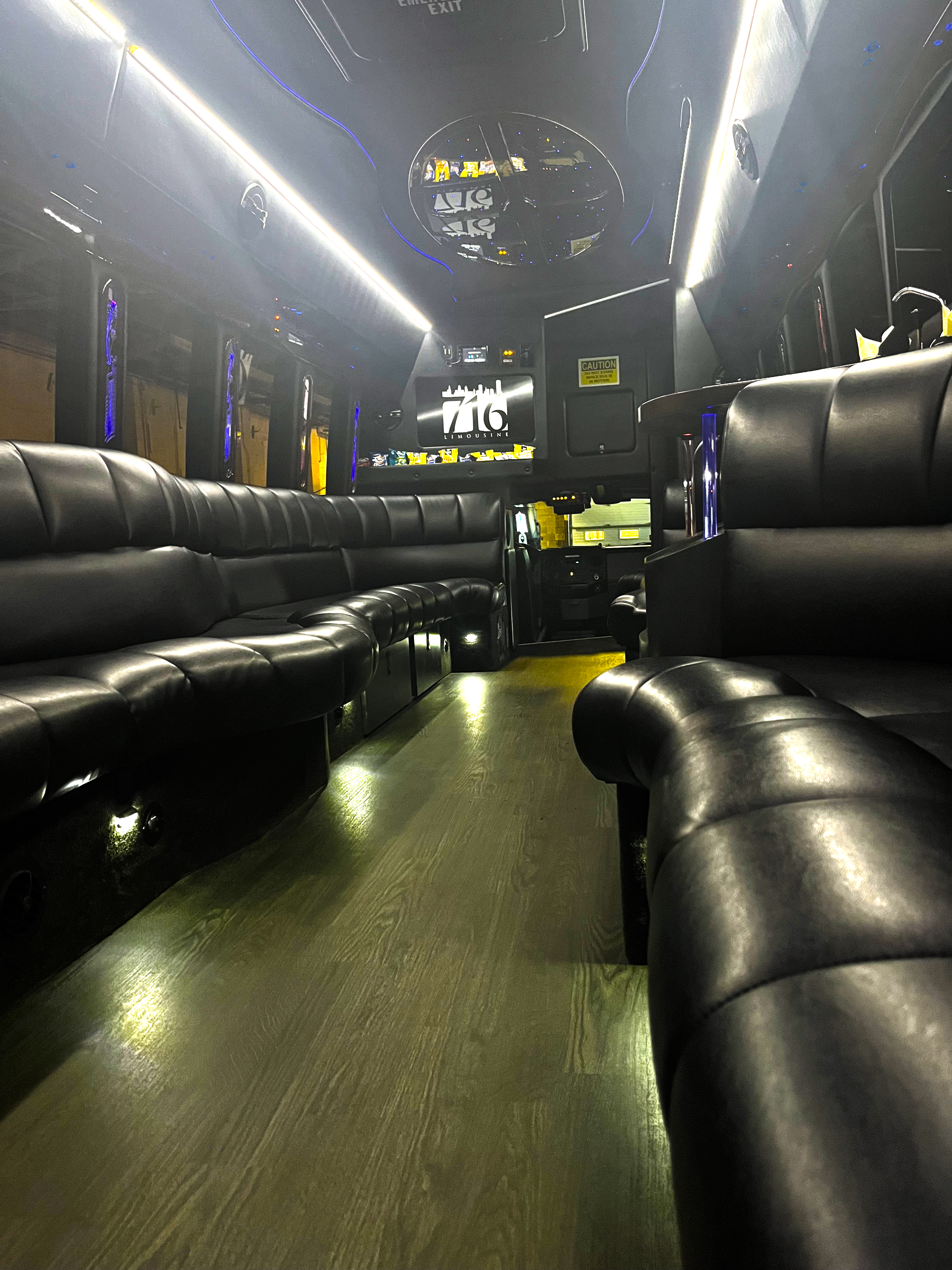 716 Limousine Fleet - 26 pax luxury limousine buses